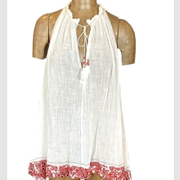 Free People White Gauze Tunic Top Red Floral Ruffle Hem XS Tassel Tie 294G - Picture 1 of 9